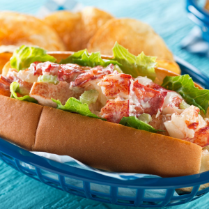 Dining Notes: Two new Omaha eateries specialize in lobster rolls